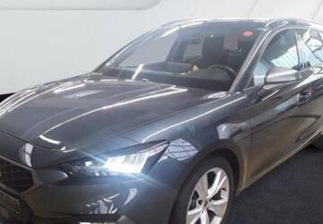 Seat Leon 24.502 km 28.030 &euro; Essen 45307