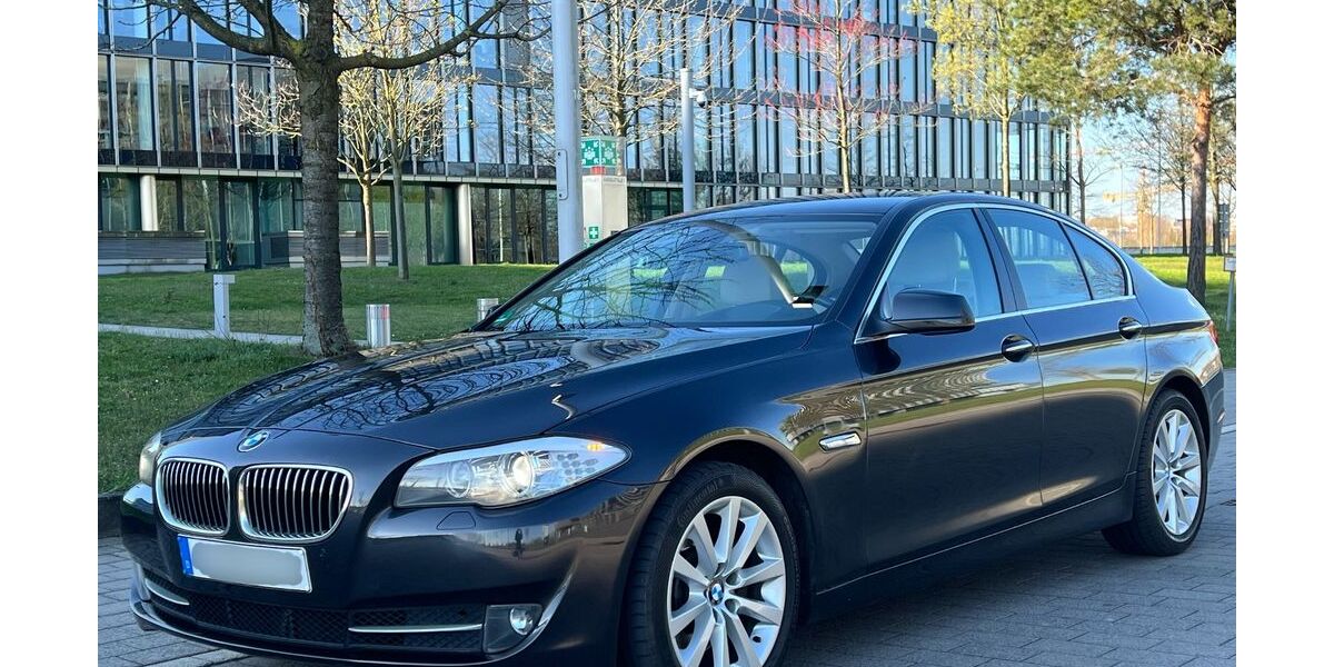 BMW 528 152.000 km 11.990 &euro; Essen 45147
