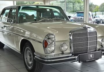 Mercedes-Benz 300 149.500 km 49.500 &euro; Wesel 46485