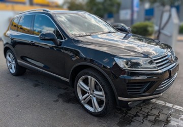 VW Touareg 176.412 km 20.900 &euro; Duisburg 47228