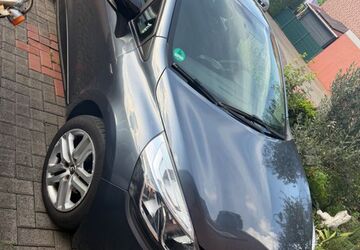 Renault Clio 130.000 km 6.490 &euro; Duisburg 47179