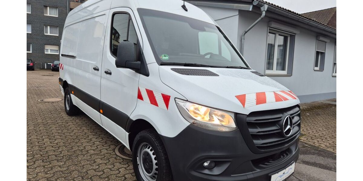 Mercedes-Benz Sprinter 196.000 km 21.750 &euro; Düsseldorf 40591