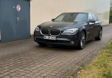BMW 730 262.000 km 11.500 &euro; Moers 47445