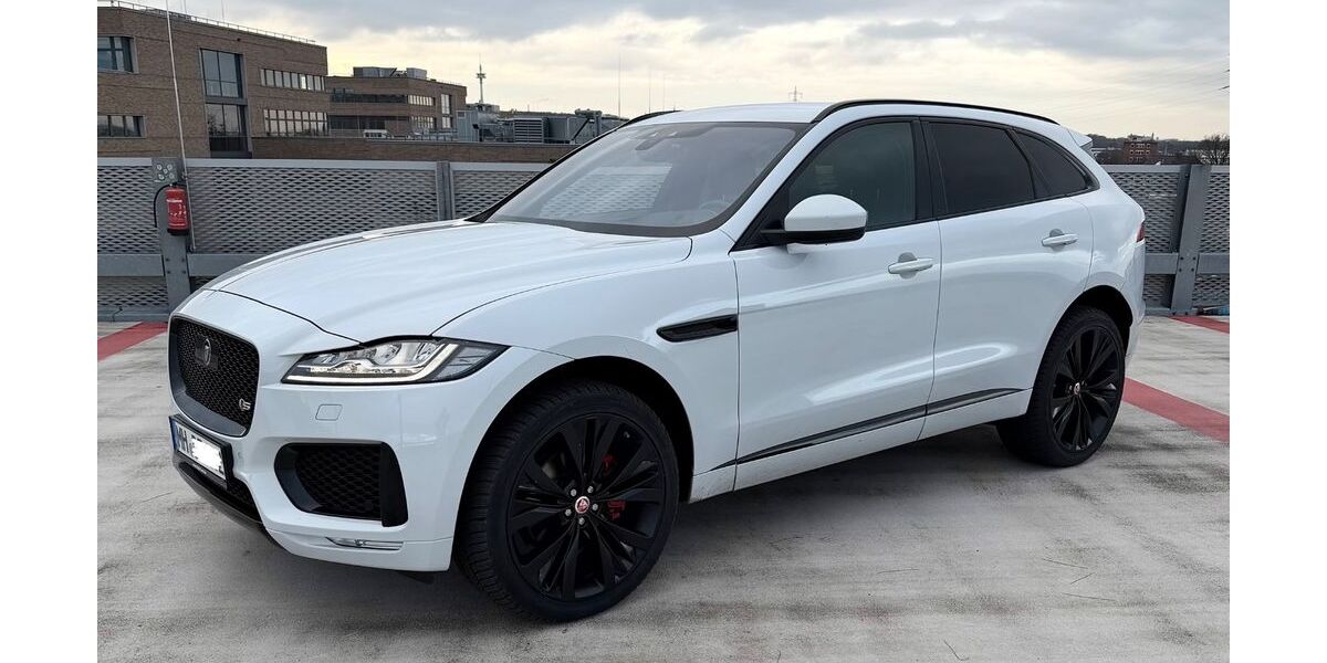 Jaguar F-Pace 131.000 km 27.950 &euro; Mülheim 45481