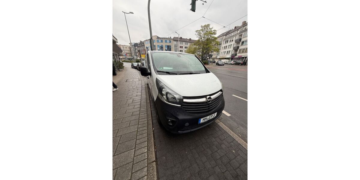 Opel Vivaro 91.000 km 10.500 &euro; Mülheim an der Ruhr 45481