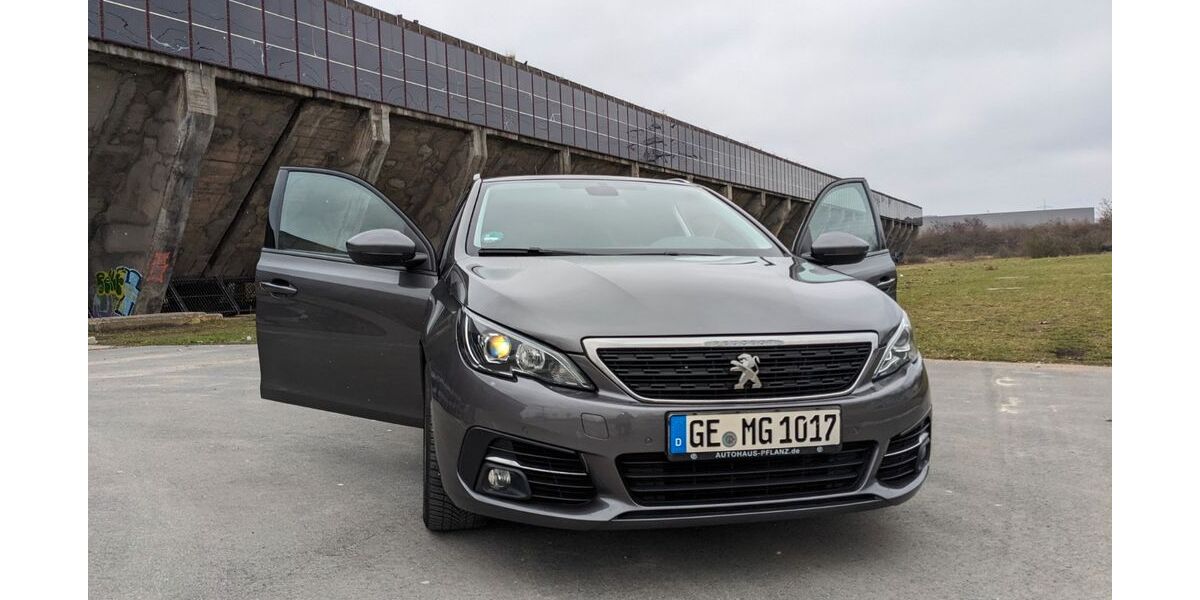 Peugeot 308 134.956 km 6.000 &euro; Gelsenkirchen 45884