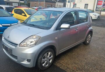 Daihatsu Sirion 89.000 km 2.999 &euro; Krefeld 47807