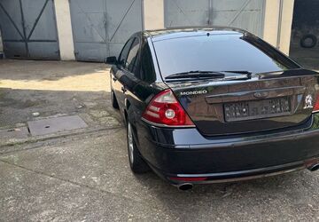 Ford Mondeo 143.300 km 4.300 &euro; Duisburg 47137