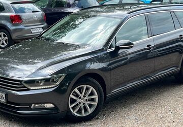 VW Passat Variant 149.805 km 14.900 &euro; Duisburg 47137