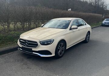 Mercedes-Benz E 220 135.000 km 33.000 &euro; duisburg 47249