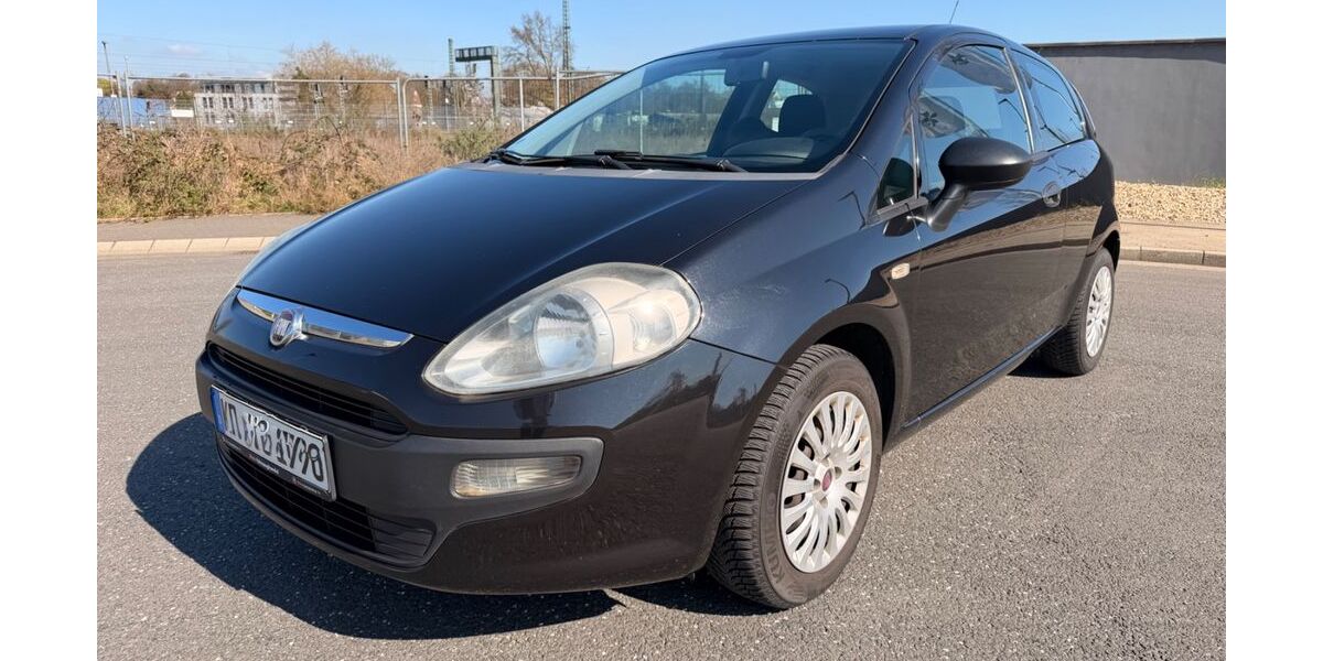 Fiat Punto Evo 143.000 km 1.500 &euro; Krefeld 47809