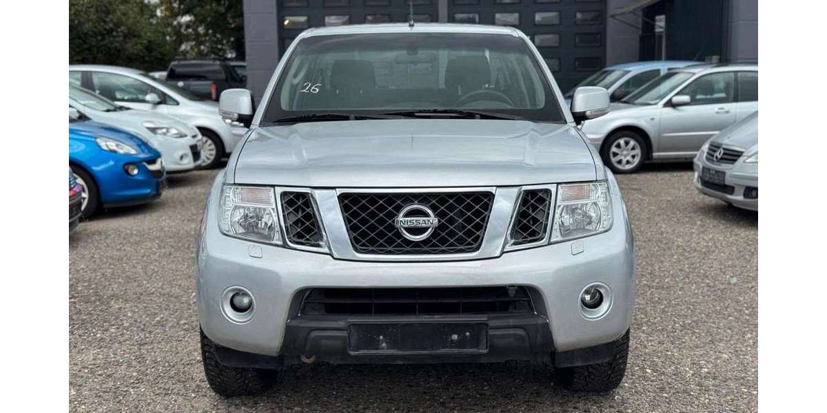 Nissan Navara 151.000 km 14.900 &euro; Kamp-Lintfort 47475