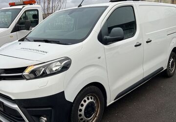 Toyota Proace (Verso) 257.000 km 8.900 &euro; Düsseldorf 40233