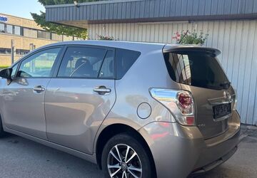 Toyota Verso 177.000 km 4.990 &euro; Essen 45356