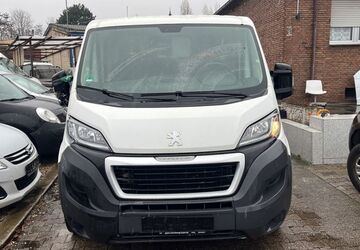 Peugeot Boxer 375.000 km 6.900 &euro; Bottrop 46238