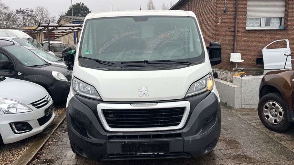Peugeot Boxer 375.000 km 6.900 &euro; Bottrop 46238