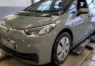 VW ID.3 30.126 km 17.880 &euro; Wesel 46483