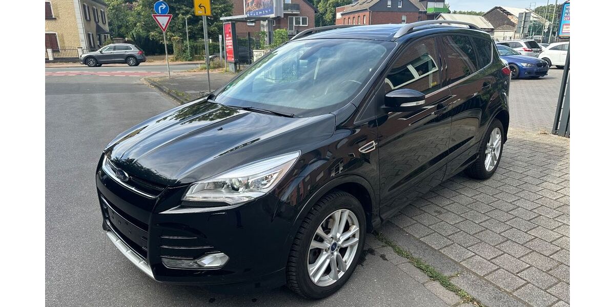 Ford Kuga 140.000 km 9.999 &euro; Duisburg 47226