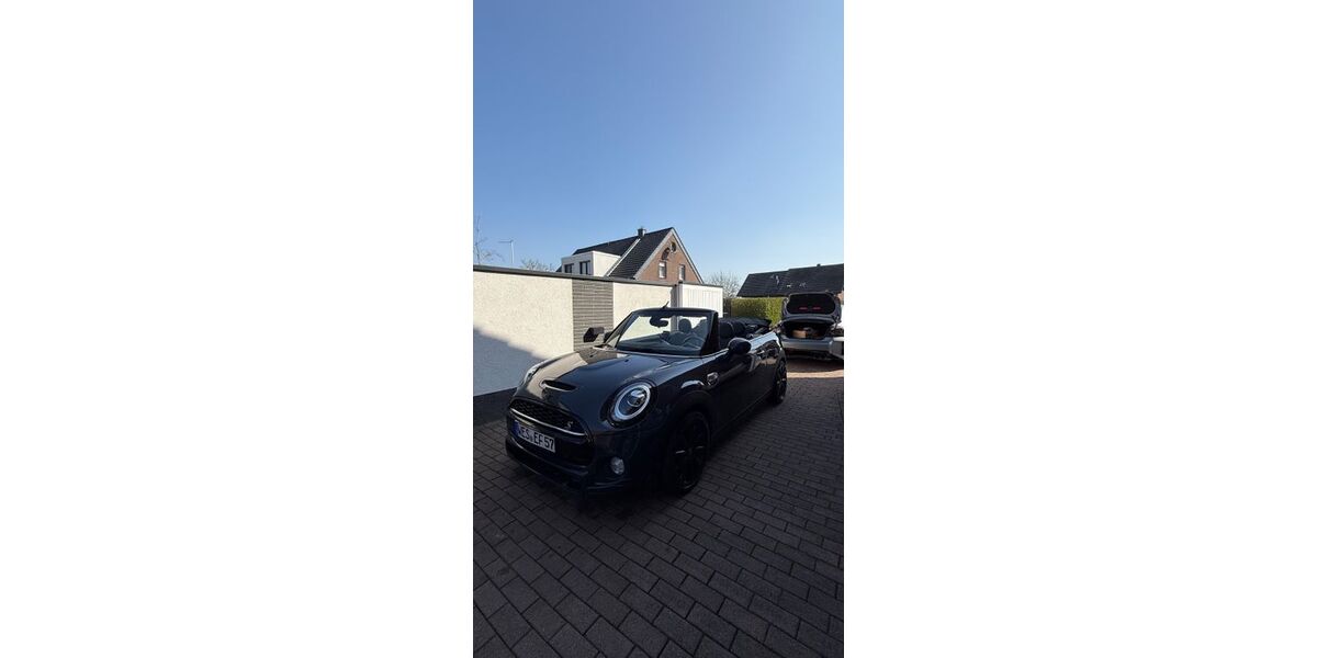 Mini Cooper SD Cabrio 130.000 km 17.900 &euro; Voerde 46562