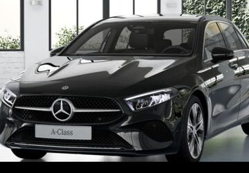Mercedes-Benz A 180 9.900 km 34.990 &euro; Düsseldorf 40470