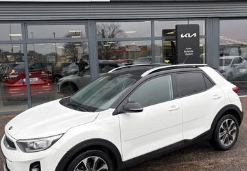 Kia Stonic 83.000 km 12.970 &euro; Wesel 46485
