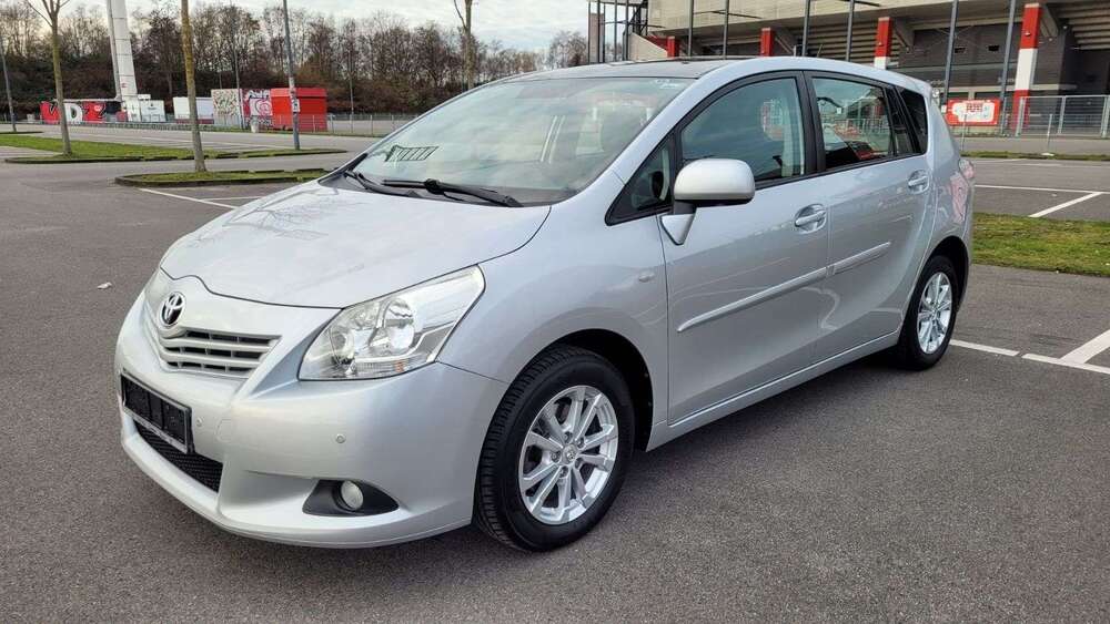 Toyota Verso 225.000 km 6.900 &euro; Essen 45356