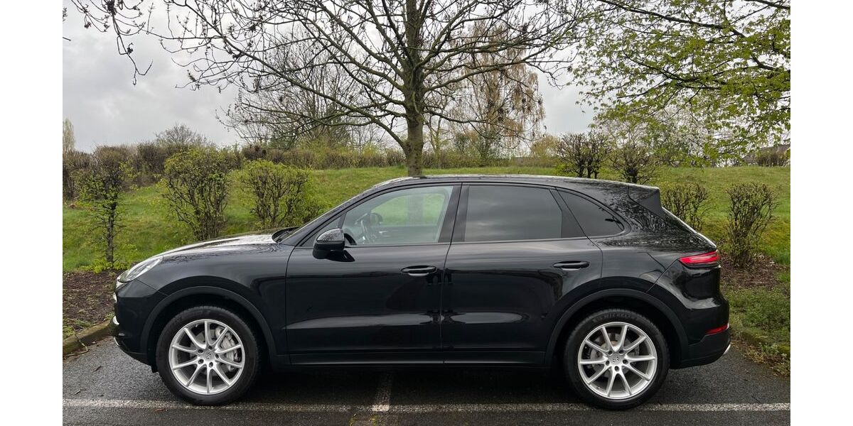 Porsche Cayenne 146.000 km 39.500 &euro; Oberhausen 46149