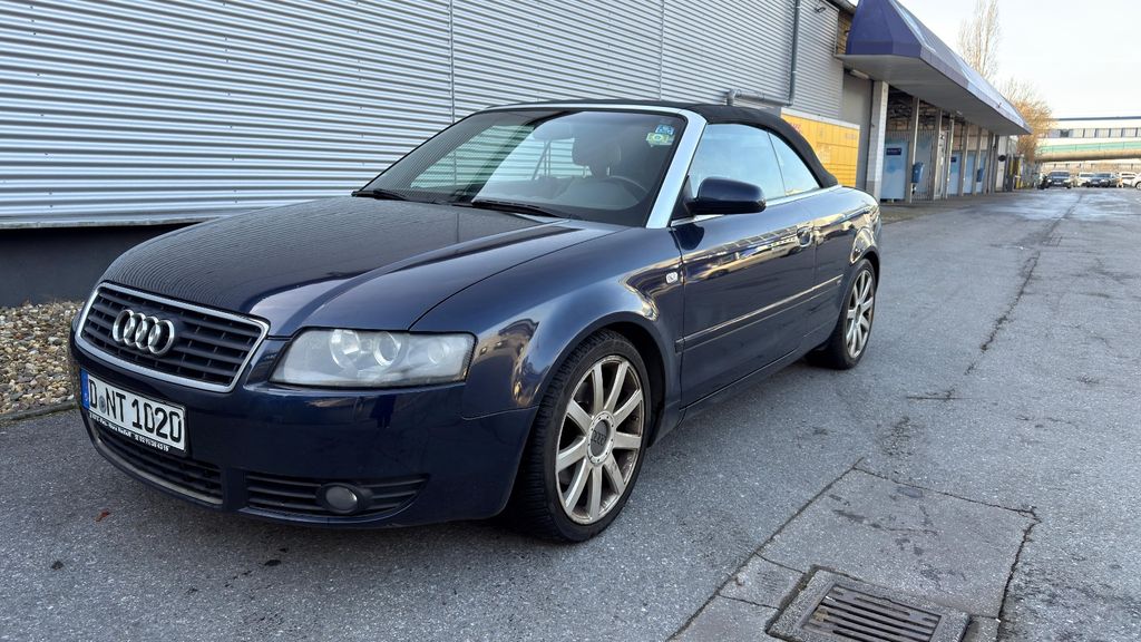 Audi A4 195.500 km 1.999 &euro; Düsseldorf 40211