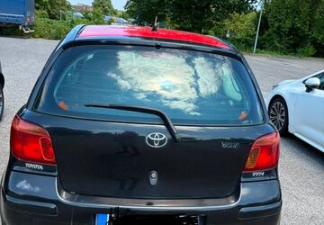 Toyota Yaris 218.970 km 850 &euro; Neuss 41462