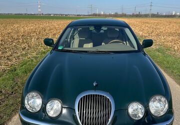 Jaguar S-Type 141.100 km 5.555 &euro; Düsseldorf 40489