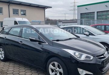 Hyundai i40 102.000 km 8.499 &euro; Dinslaken 46539