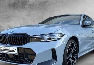 BMW 330 6.799 km 42.217 &euro; Kempen 47906