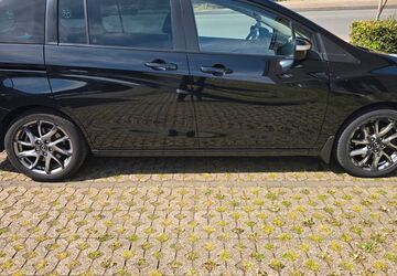 Mazda 5 99.000 km 9.299 &euro; Duisburg 47178