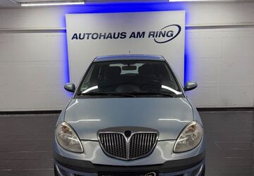 Lancia Ypsilon 118.355 km 2.499 &euro; Ratingen bei Düsseldorf 40878