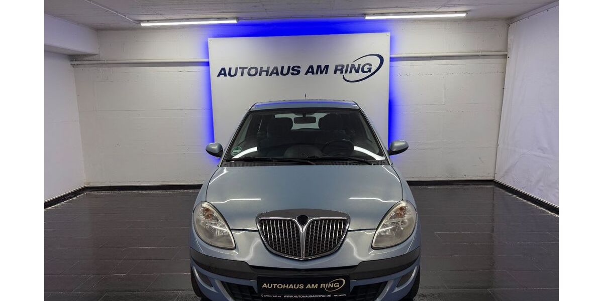 Lancia Ypsilon 118.355 km 2.499 &euro; Ratingen bei Düsseldorf 40878