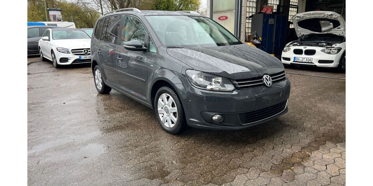 VW Touran 169.000 km 8.980 &euro; Essen 45141