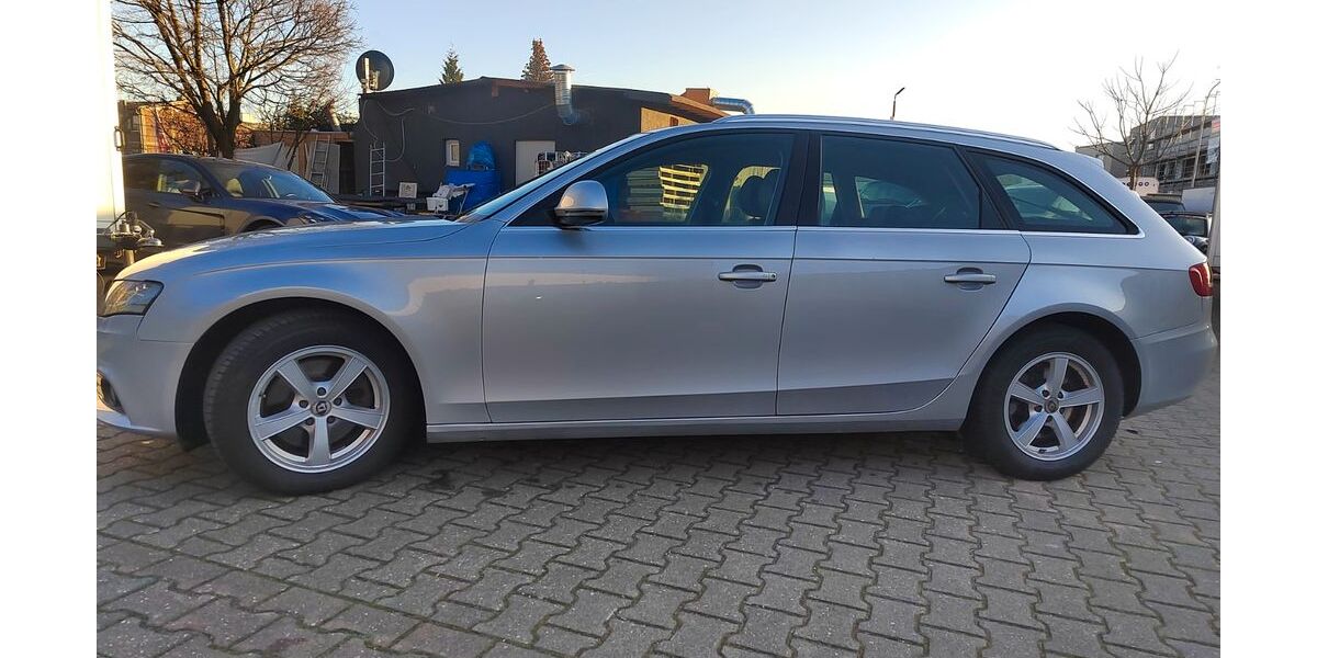 Audi A4 203.914 km 6.000 &euro; Neuss 41462