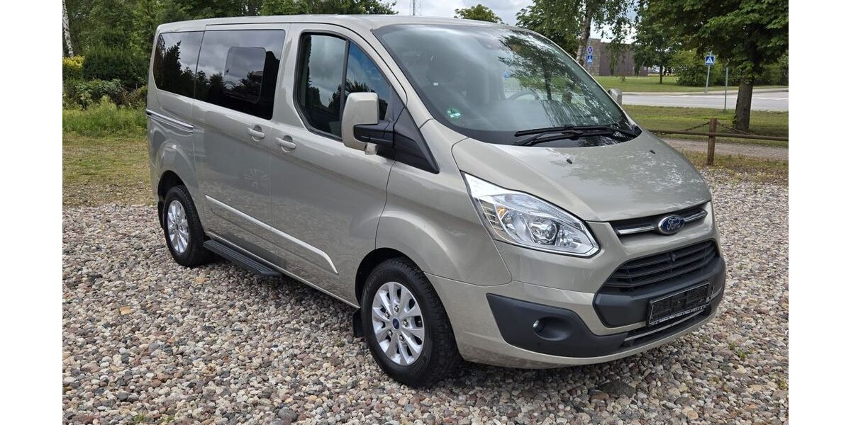 Ford Tourneo Custom 64.000 km 25.990 &euro; Hünxe 46569
