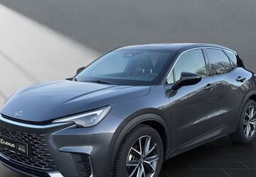 Lexus LBX 7.759 km 32.750 &euro; Wesel 46485