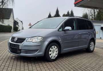 VW Touran 279.100 km 3.490 &euro; Mülheim 45473