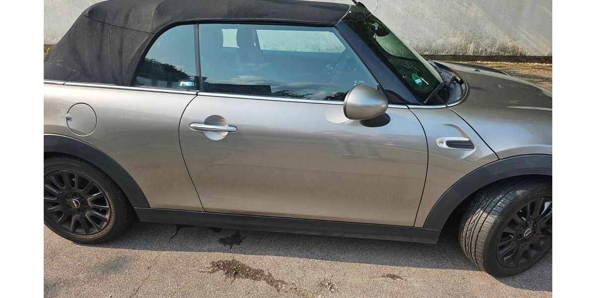 Mini One Cabrio 126.000 km 10.900 &euro; Meerbusch 40667