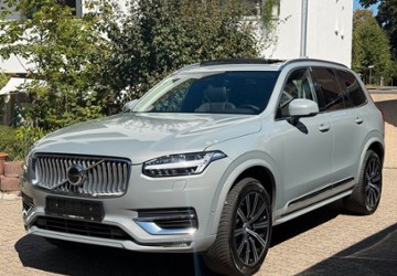 Volvo XC90 118.000 km 42.440 &euro; Düsseldorf 40468