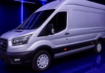 Ford Transit 129.000 km 27.900 &euro; Essen 45141