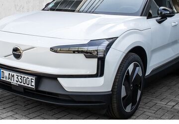 Volvo EX30 4.000 km 38.950 &euro; Düsseldorf 40549