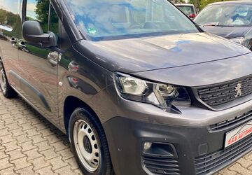 Peugeot Partner 216.710 km 9.000 &euro; Moers 47445