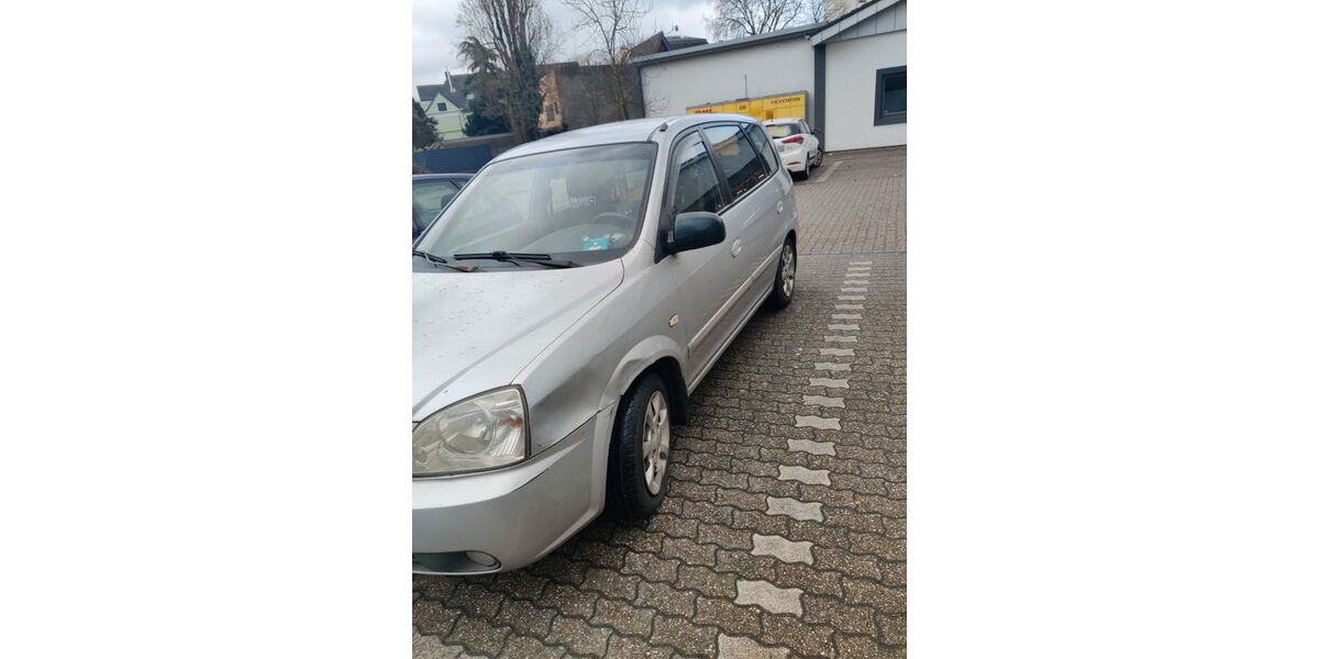 Kia Carens 219.000 km 1.500 &euro; Duisburg 47169