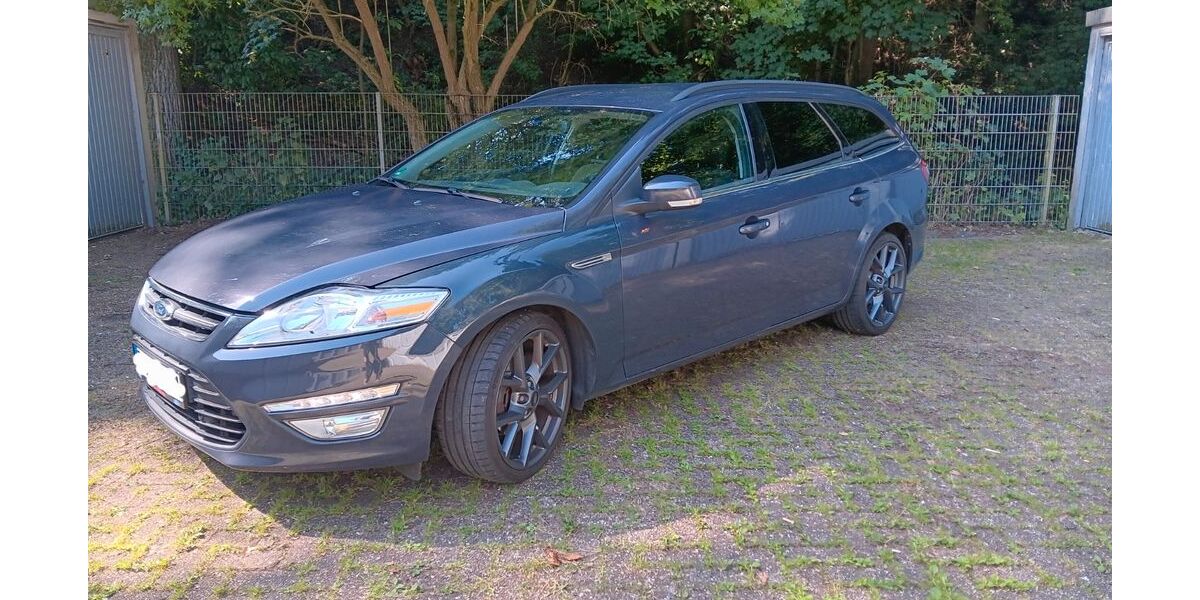 Ford Mondeo 175.551 km 5.450 &euro; Duisburg 47137
