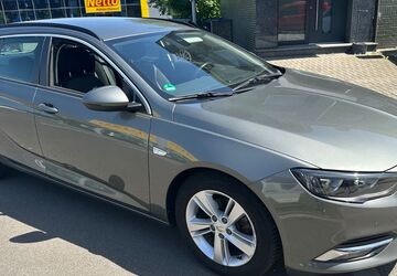 Opel Insignia 155.000 km 8.800 &euro; Duisburg 47138