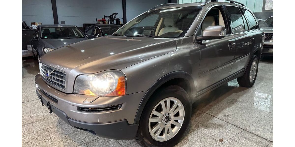 Volvo XC90 190.000 km 6.990 &euro; Duisburg 47059