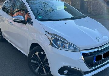 Peugeot 208 139.000 km 5.700 &euro; Essen 45329